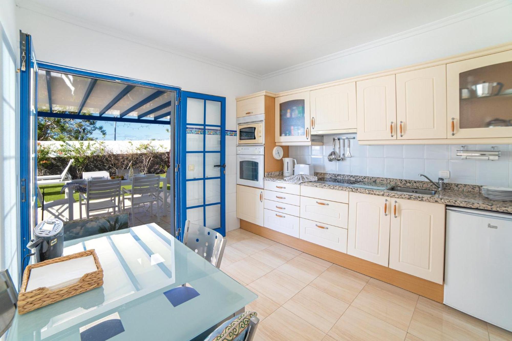 Beautiful Detached Lanzarote Villa 3 Bedrooms Villa Stacruz Bay Stunning Views Close To Amenities Playa Blanca Exterior foto